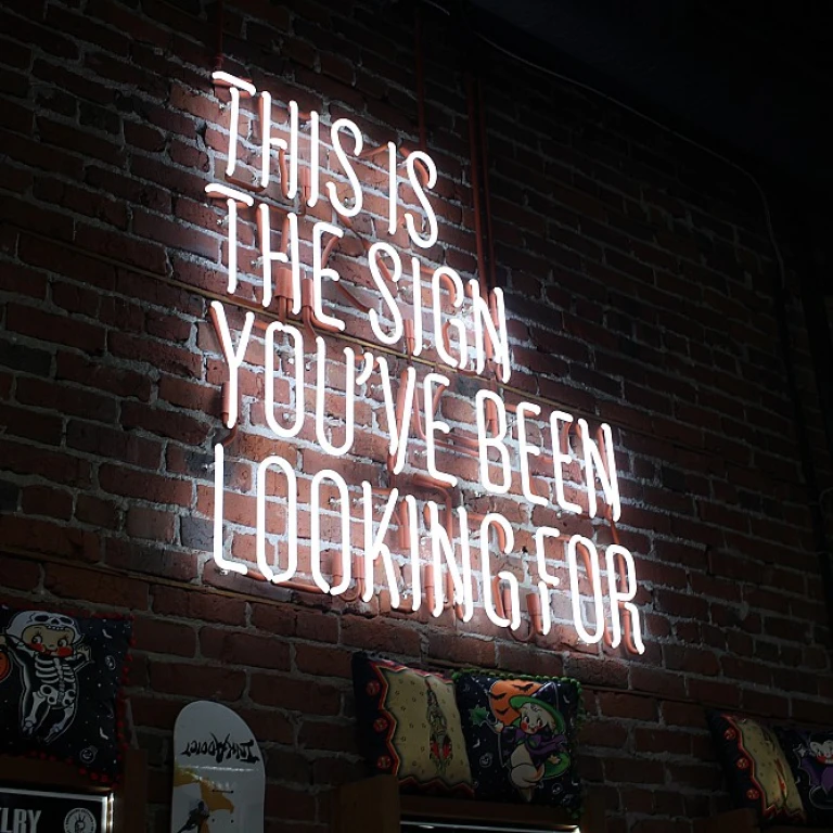 Can AI Master the Art of Crafting Compelling Application Essays?